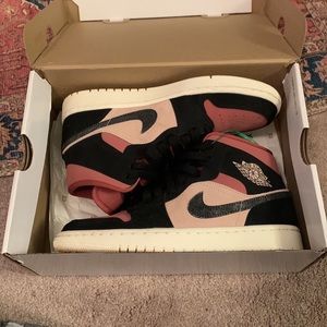 WMNS Air Jordan 1 Mid Canon Rust 7.5